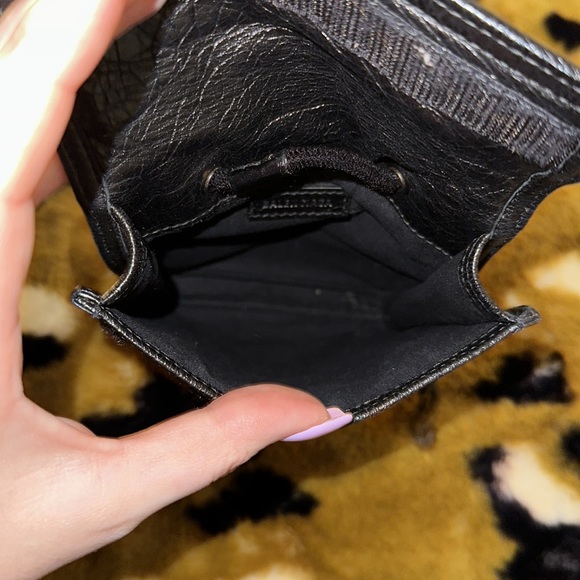 - Arena lamb graffiti all over bag - Picture 6 of 7